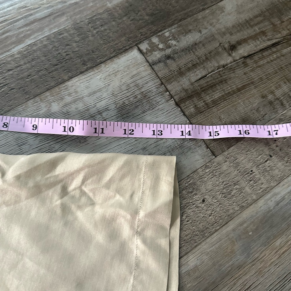 Vintage Women’s 100% Silk Small Short Sleeved Collared Shirt - Picture 6 of 7